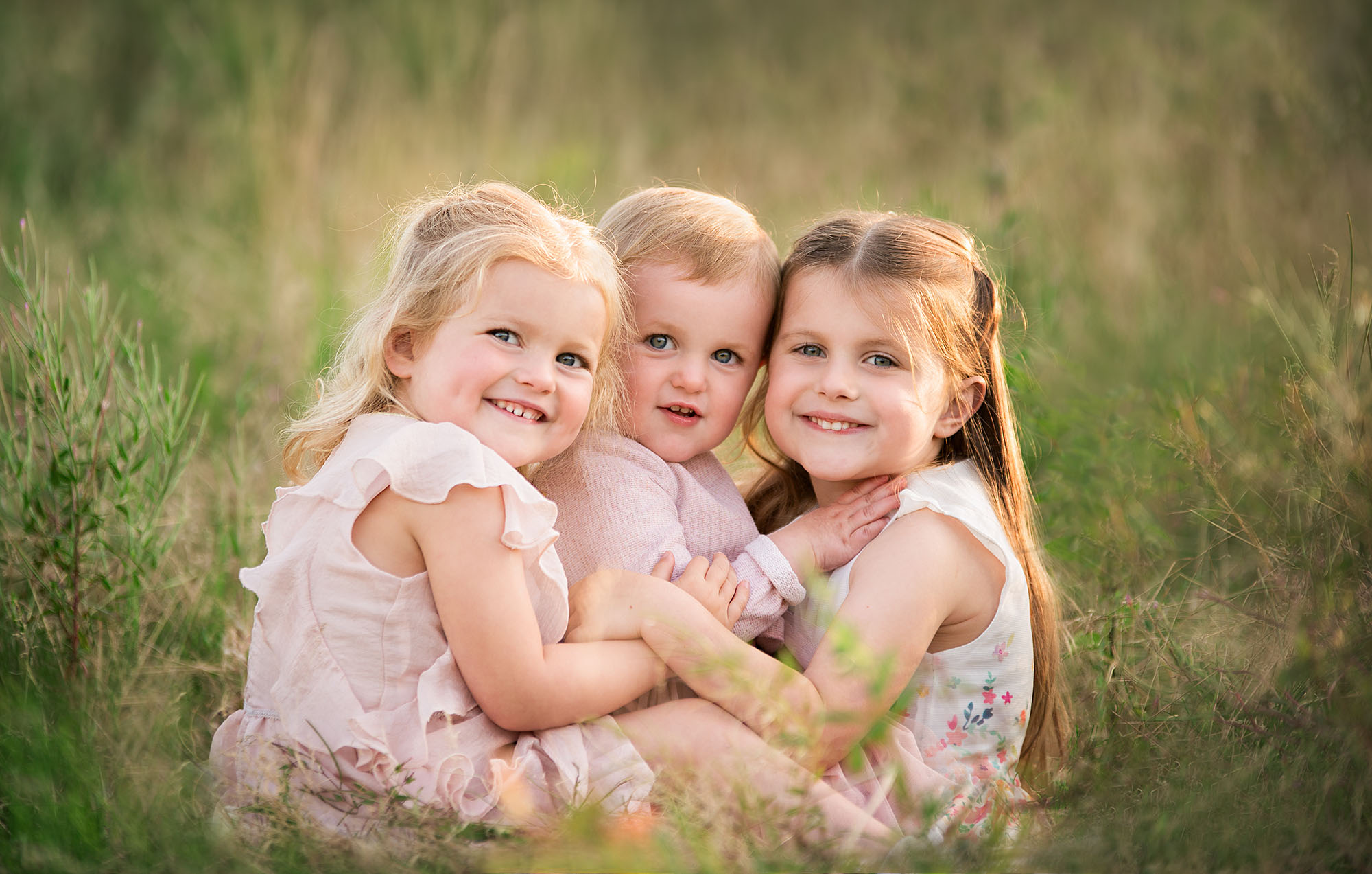 three sisters outdoor summer photography session in Barnsley