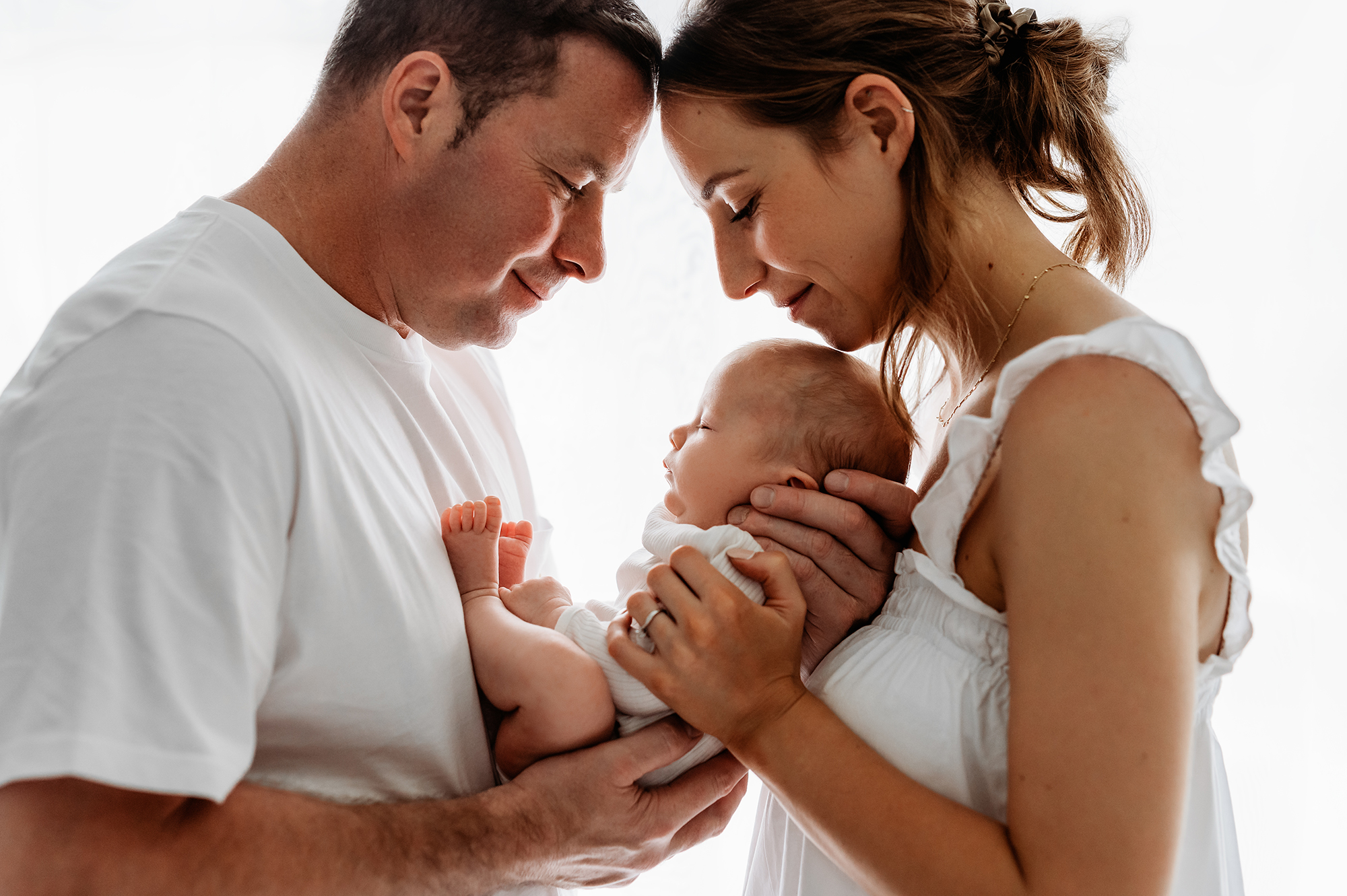 how to choose a newborn photographer, in home session