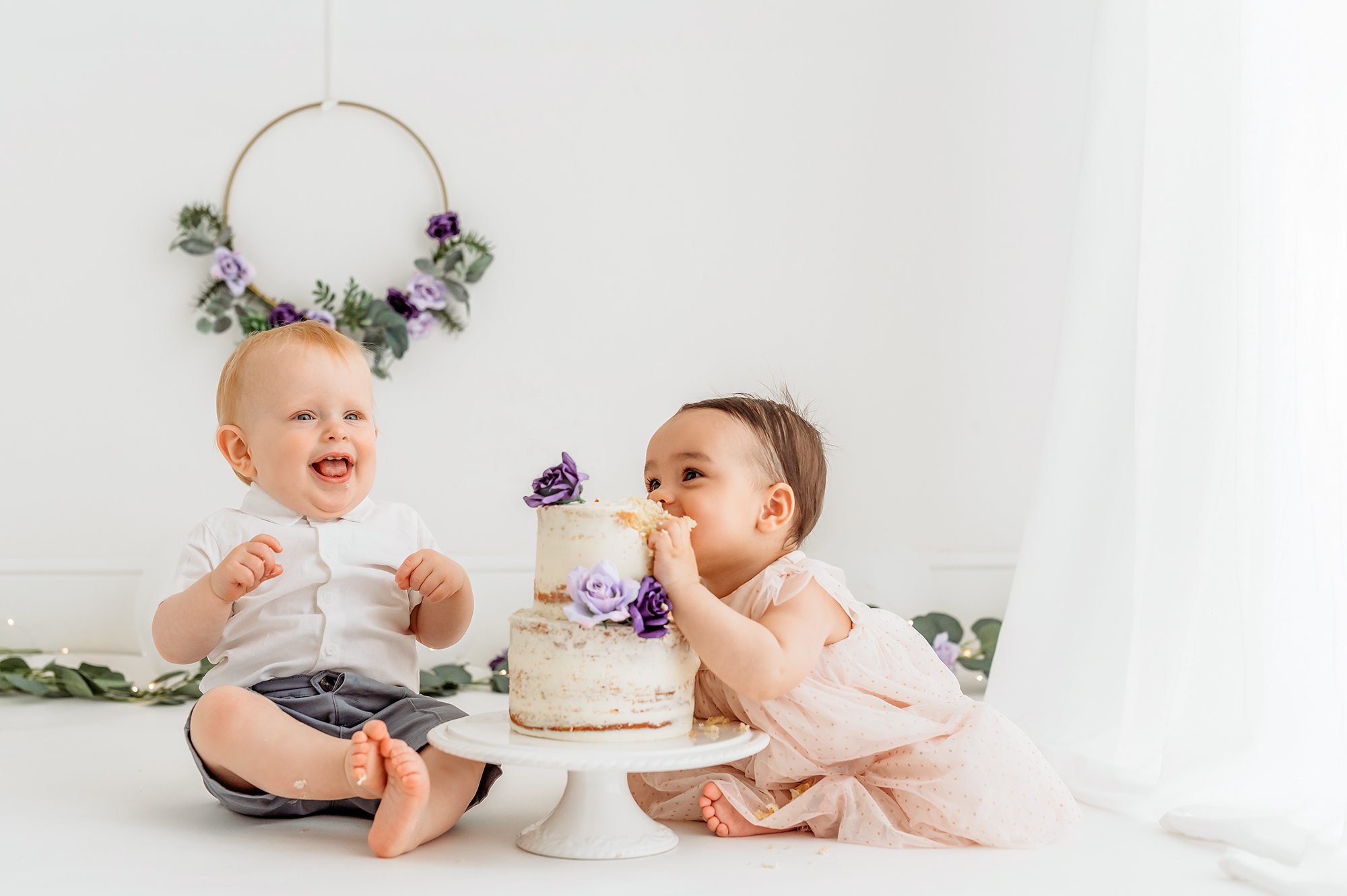photoshoot with mamas & papas - baby diving in for cake